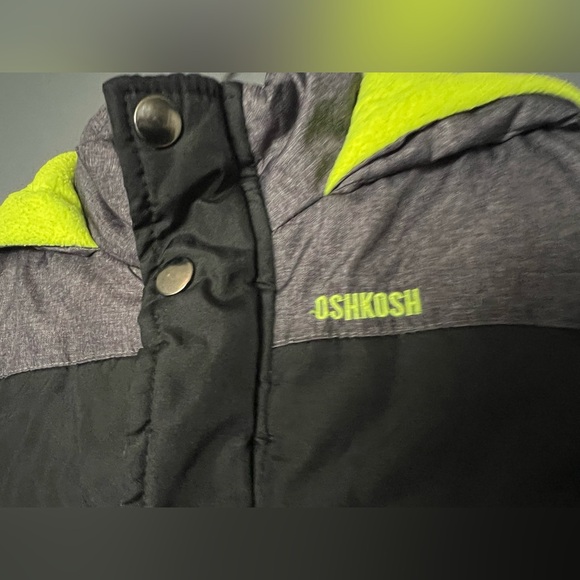 OshKosh B'gosh Boys Coat With Hoodin Black, Gray and Green Puffer Jacket - Picture 3 of 11